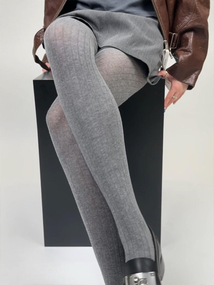 Quần Legging Miu Series - Chất Liệu Mỏng Hơi Trong Suốt, Sọc Rộng, Phong Cách Thời Trang Hiện Đại
