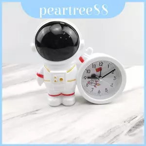 Space Room Đồng hồ báo thức chủ đề trẻ em với pin nguồn chuyển động thứ hai và