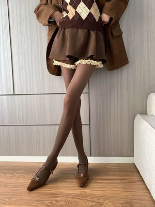Cảm giác sang trọng với legging melange màu cà phê slim-fit, mỏng nhẹ cho chân đẹp