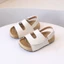 Giày sandal hai mũi hở mũi đơn giản cho bé trai, dép thể thao mùa hè mới, giày đi biển đế mềm