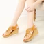 Mùa Hè Da Mềm Nêm Giày Sandal Mới Giày Cao Gót Nữ Đa Năng Dây Đeo Mỏng Bện Giày Sandal Đế Dày