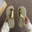 Giày sandal mũi nhọn đẹp phong cách Pháp dành cho nữ mùa hè khóa kim loại mới kèm váy đế phẳn