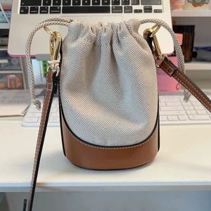 Túi xách nữ mùa hè , túi xô nối cao cấp niche, túi dây rút retro cổ điển, túi đeo chéo một vai đa
