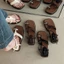La Mã Pháp Phong Cách Retro Thông Mũi Vuông Giày Sandal Nữ Mùa Hè Nêm Gót Chân Khóa Kim Loại