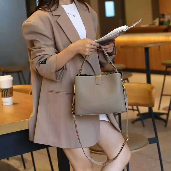 Women's Genuine Leather Shoulder Bag – Large – 3