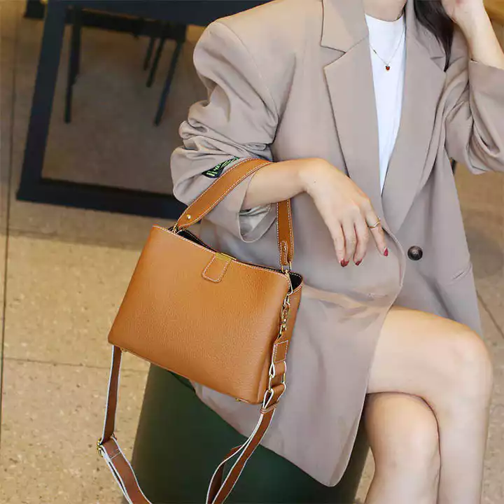 Women's Genuine Leather Shoulder Bag – Large