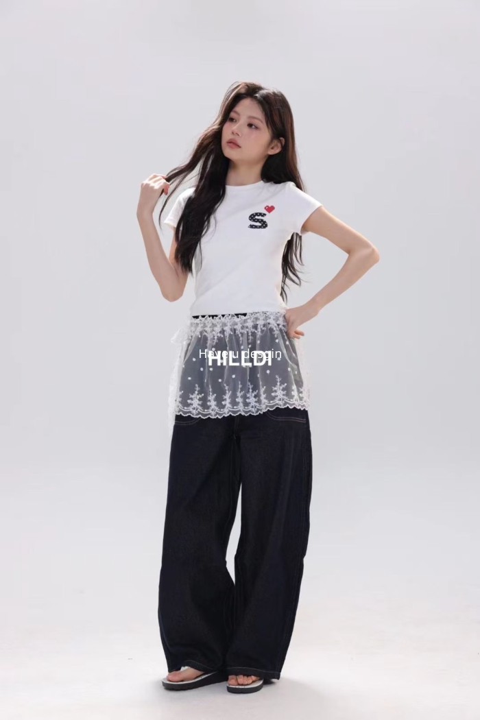 Váy ngắn ren trắng họa tiết hoa, phong cách ballet retro, thời trang