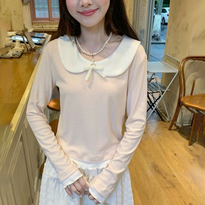 Áo cổ bè dài tay màu pastel, dịu dàng phù hợp mặc nhiều lớp