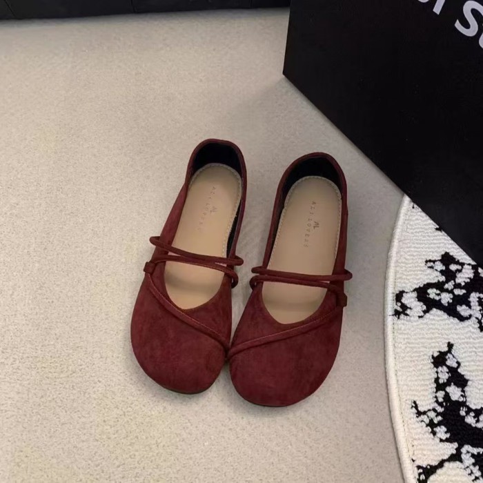 MKWQ mũi tròn da mềm phong cách retro giày đơn đế dày nữ mùa xuân mũ len siêu mềm Giày Mary Jane
