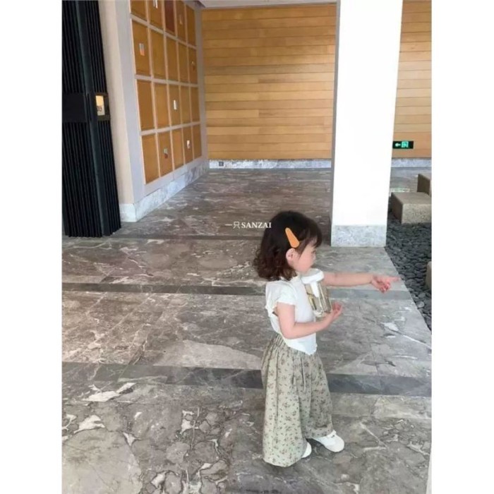 Ba lô bé gái mùa xuân retro họa tiết hoa quần jean ống rộng thời trang trẻ em quần rộng quần dài
