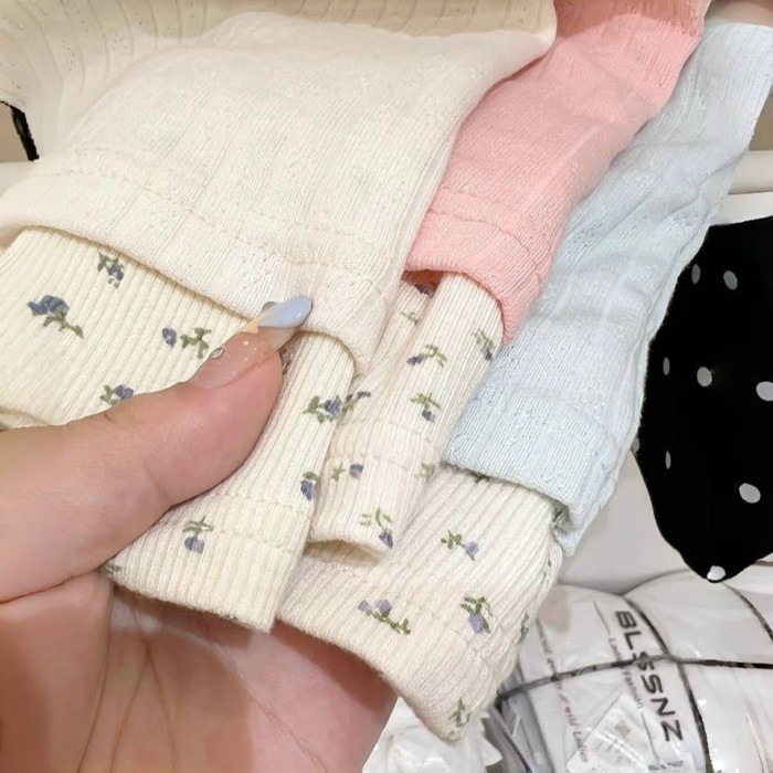 Áo thun ngắn tay bé gái mùa hè phong cách mới co giãn trẻ em phong cách nước ngoài áo sơ mi đáy
