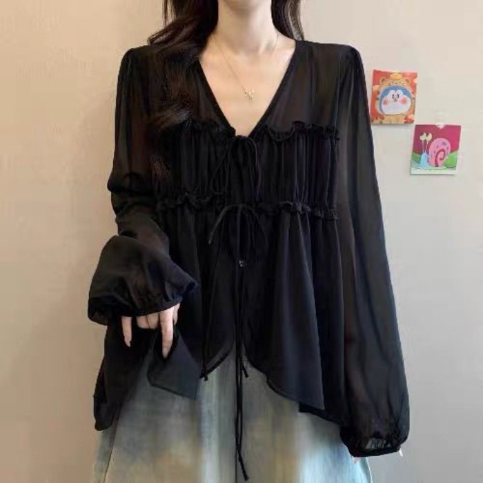 Áo sơ mi voan nữ chất liệu ren, cổ chữ V, tay dài, thiết kế bao bụng phù hợp với mọi vóc dáng