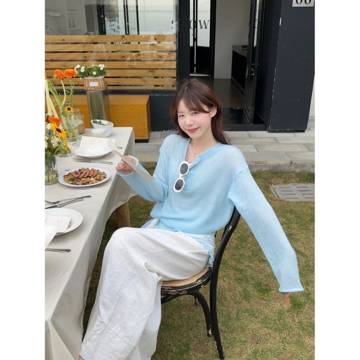 Áo len dài tay đơn giản màu trơn cổ mở nửa mùa xuân sang trọng mềm mại và dáng rộng bằng sáp