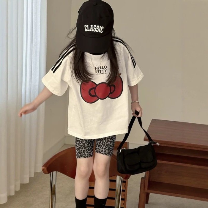Áo thun ba sọc ngắn tay mùa hè rộng rãi cho bé gái Áo thun mùa hè đa năng phong cách Hàn Quốc dà