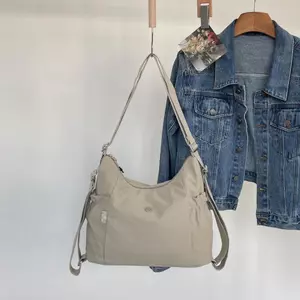 Túi đeo vai nữ phù hợp thời trang mới Túi xách đơn giản Túi vải Nylon chống thấm nước