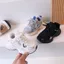 Với giày thể thao trẻ em Da tổng hợp trên và chống trượt hàng ngày để sử dụng
