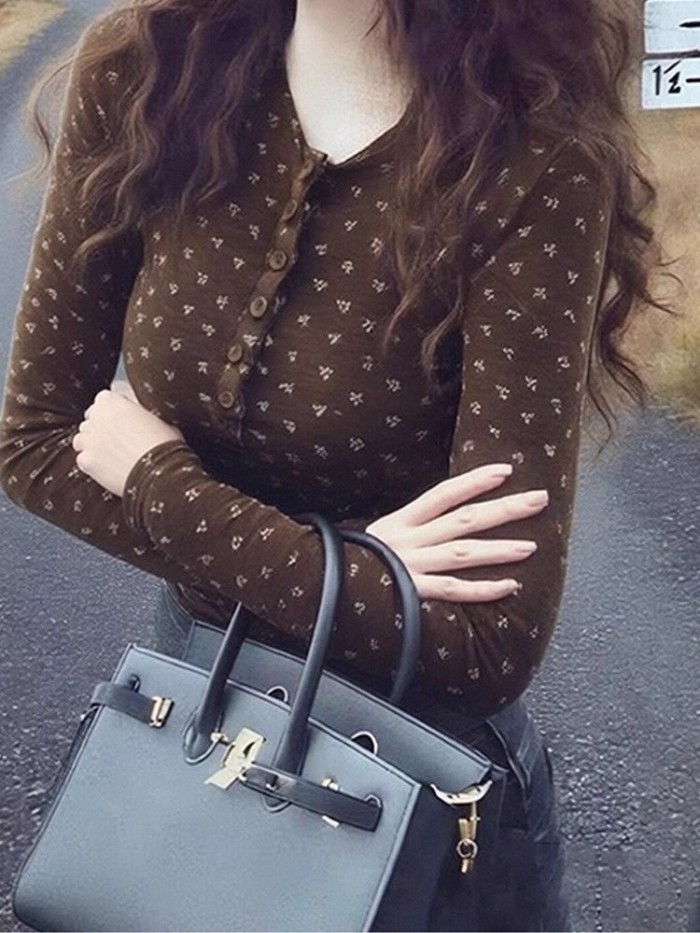 Áo thun tay dài cổ henley màu nâu hoa dành cho nữ mùa thu đông, áo sơ mi lớp trong mỏng và siêu đẹp