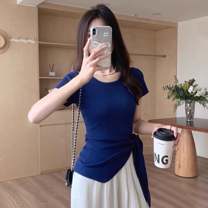 Áo Phông Nữ Tay Ngắn Không Đều Sang Trọng Mùa Hè Mới Slim Fit Thắt Nơ Cổ Tròn Dệt Kim Chia Top