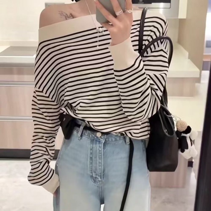 Phong cách Hàn Quốc lười biếng cổ trễ vai sọc trắng đen dài tay mới mùa xuân thu sang trọng đ