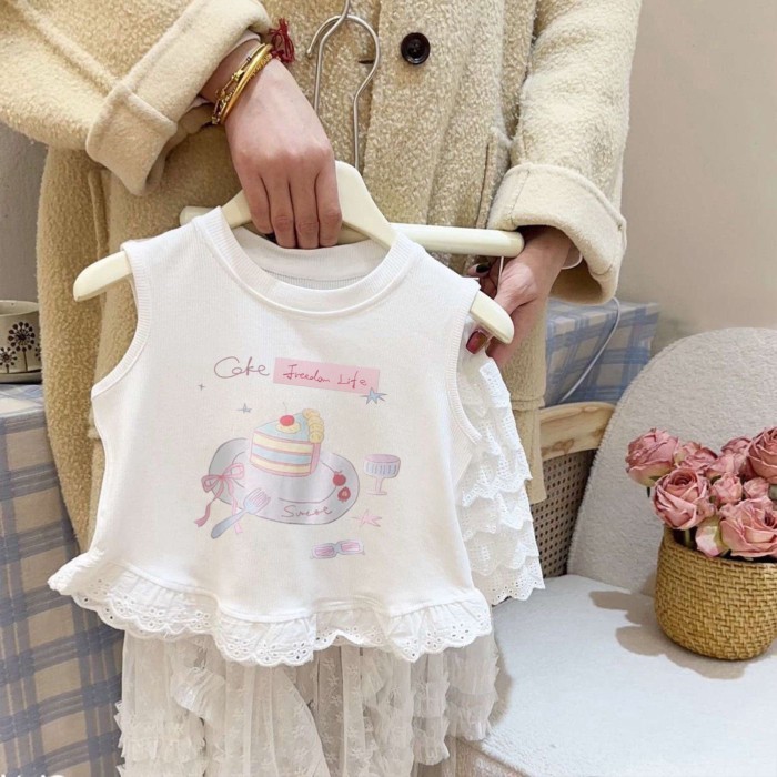 Áo vest phong cách Hàn Quốc cho bé gái mới nối ren treo mùa hè cho trẻ em Áo thun không tay in h