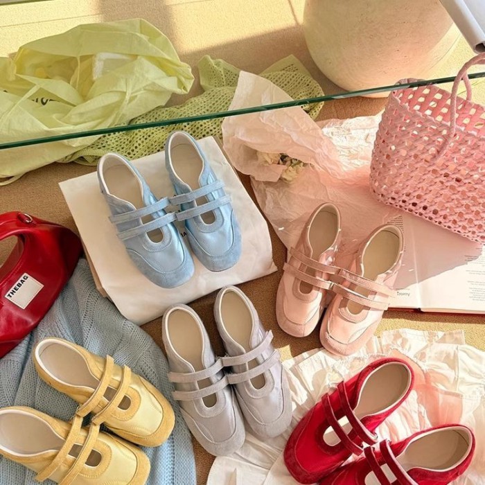 Giày đế mềm kiểu Pháp Mary Jane Giày nữ mùa xuân Velcro đế mềm