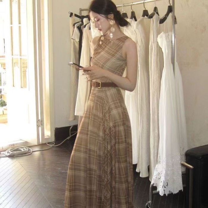 Đầm Xoắn Lớn Phong Cách Retro Mới, Không Tay Kinked Hẹp, Thích Hợp Mùa Hè