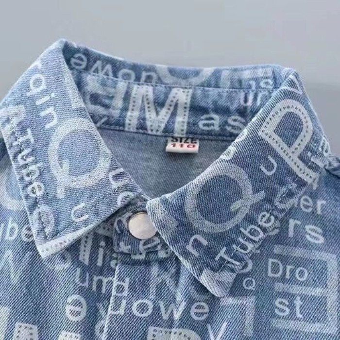 Áo khoác denim Hàn Quốc trẻ em, kiểui bé trai mới, áo khoác đẹp trai rộng hàng ngày