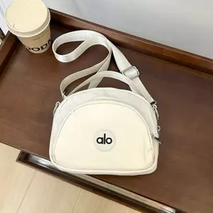 Phong Cách Mới ALO Hợp Thời Trang Chống Nước Nhỏ Túi Vuông Phù Hợp Với Du Lịch Thông Thường Một Vai Messenger Di Động Đi Lại Túi Nữ