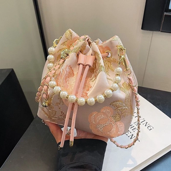 Women's Elegant Pearl Evening Bag