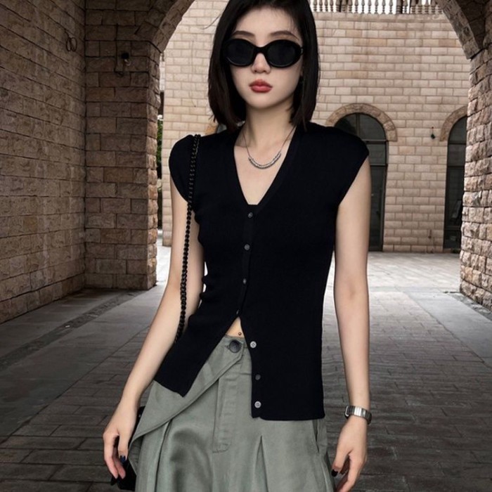 Thắt lưng kiến một vành đơn giản với hạt cong chất lượng cao - Áo len ngắn tay chữ V thời trang