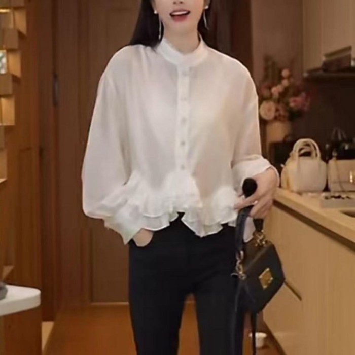 Lan ~ Áo sơ mi dài tay mới với hem xù ren trắng, thiết kế thời trang