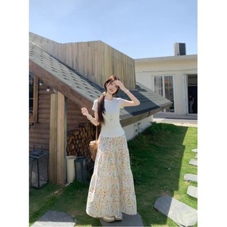 Tính khí Nhẹ nhàng Váy hoa lưng cao 2025 Mùa xuân hè mới Thiết kế váy dài dáng rộng Slim Casual