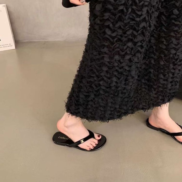 Dép xỏ ngón nhung mùa hè chất liệu satin đế mềm chống trượt đế phẳng mặc bên ngoài Dép xỏ ngón thời