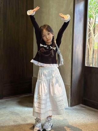 Áo thun dài tay bé gái, áo phông trẻ em, áo phông thêu ren công chúa cỡ vừa và lớn cho trẻ em