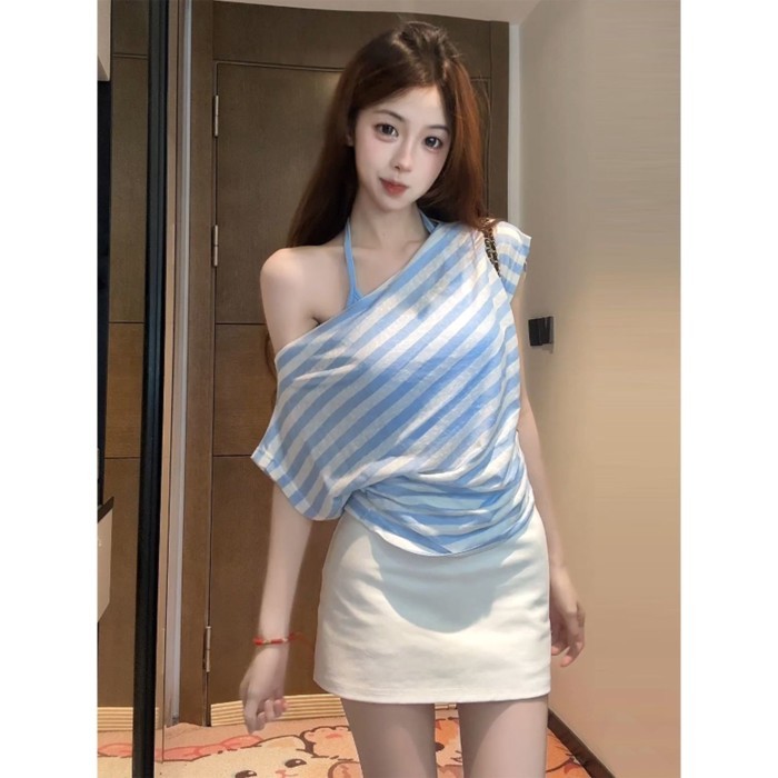 Áo thun dây một vai sọc vàng dành cho nữ, form slim-fit, phù hợp mùa hè