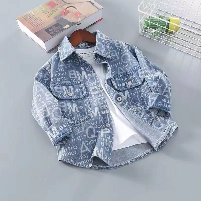 Áo khoác denim Hàn Quốc trẻ em, kiểui bé trai mới, áo khoác đẹp trai rộng hàng ngày