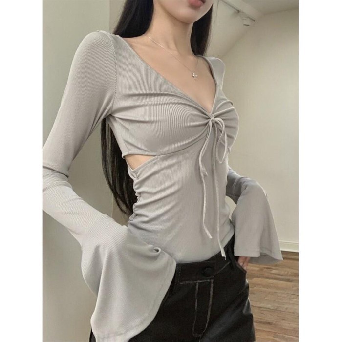 Lan ~ Áo Thun Nữ Thu Đông Cổ Chữ V Phối Ren, Thiết Kế Slim-Fit