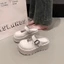 Kiểu loafers mule, tri thức sắc sảo