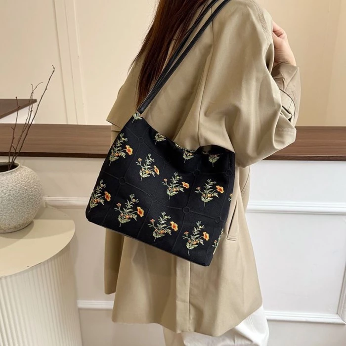 Women's Tote Bag – Large – 3