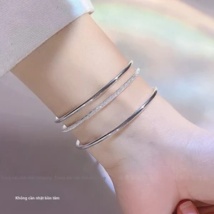 Vòng Tay Thép Titan [Không Phai Màu] Vòng Tay Ba Vòng Màu Bạc Mặt Nhám Lấp Lánh Đóng Mở Cho Cặp Đôi Bạn Gái
