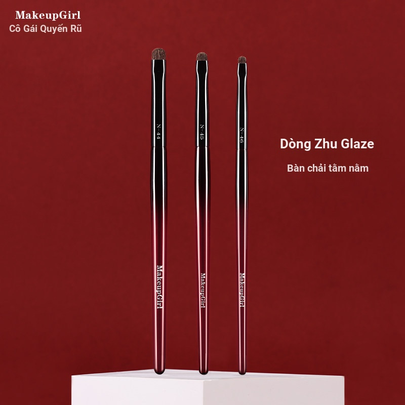 Charm Girl Zhu Glaze Nằm Silkworm Brush N44 / N45 / N46 Đầu phẳng Chi tiết Bàn chải Phấn mắt Làm sáng kích thước nhỏ Bàn chải trang điểm mắt