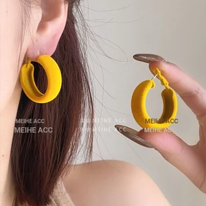Bông Tai Dopamine - Style Hàn Quốc, Đa Dạng Màu Sắc, Thiết Kế Nổi Bật, Hình Tròn Dành Cho Nữ