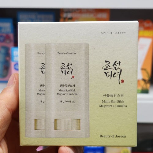 OLIVE YOUNG EDITION [18g + 18g] Matte Sun Stick: Mugwort + Camelia (Chăm sóc da Hàn Quốc, Làm đẹp Hàn Quốc, K-Beauty)