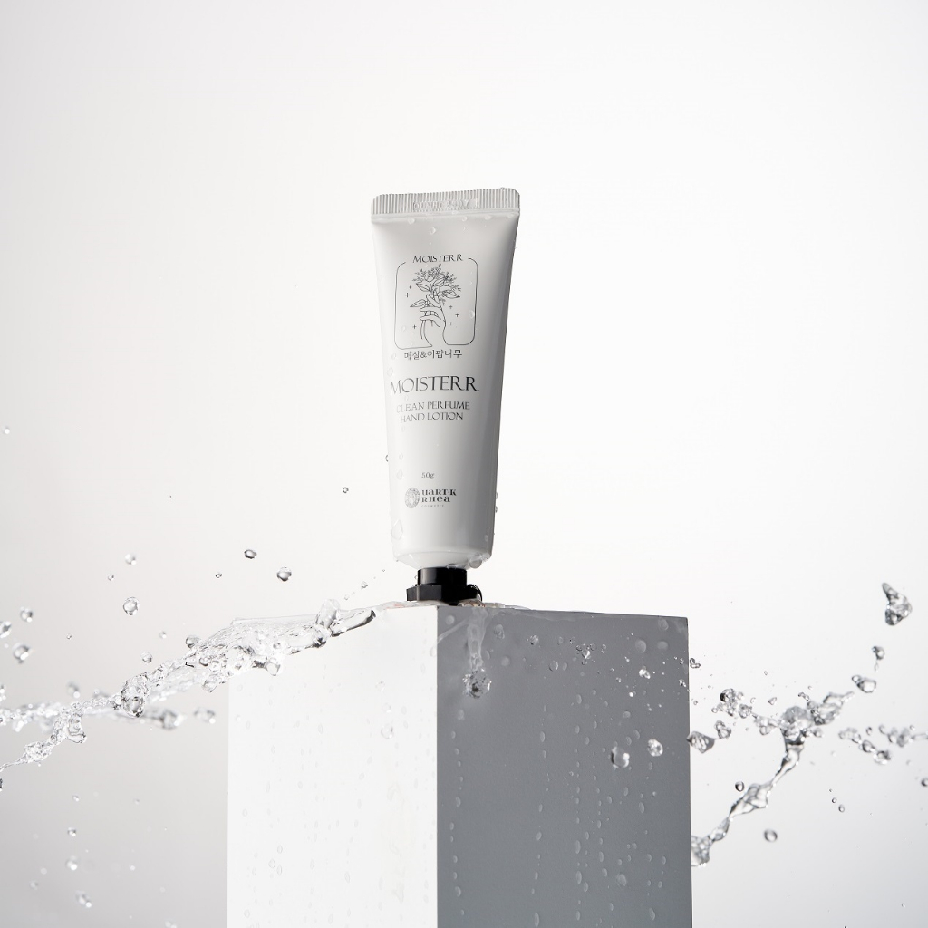 Sữa dưỡng ẩm hương hoa Moisterr Hand Lotion 50g làm mềm da tay, lưu hương nhiều giờ