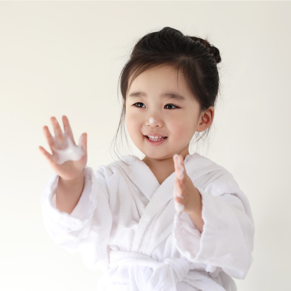 Sữa Rửa Mặt Trẻ Em I'm Not A Baby 150ml Sữa Dê Hương trái cây Bảo vệ da Cân bằng Độ ẩm