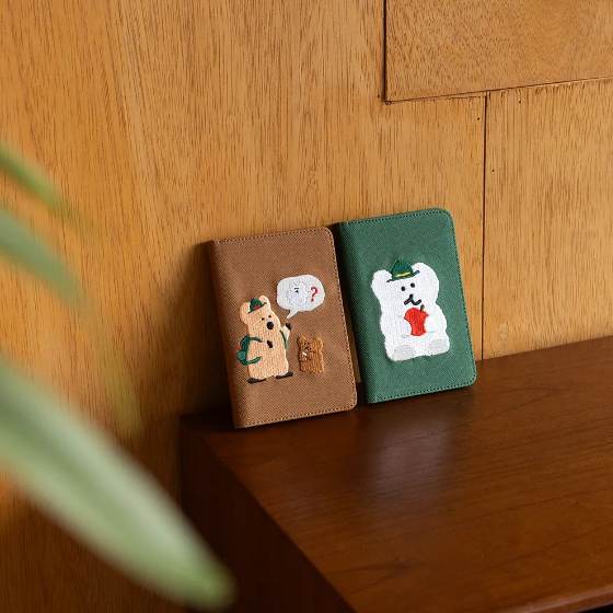 [DINOTAENG] Vỏ hộ chiếu nam châm Dino taeng Marsh Town 2Type / Quokka & BOBOBO