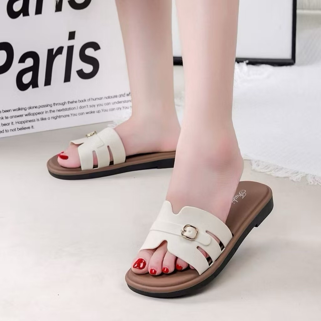 Dép Lê Nữ Quai Ngang Mẫu Mới Có Khoá Giữa