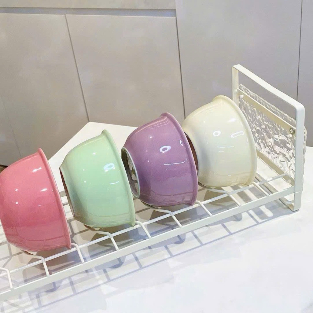 Set 4 bát kèm 4 thìa sứ mix màu pastel – xinh xắn, tiện lợi cho mọi gian bếp