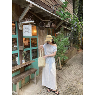 𝙉𝙐𝙇𝙇 𝙏𝙊𝙋 - Áo Linen Lệch Vai Kèm Dây Buộc