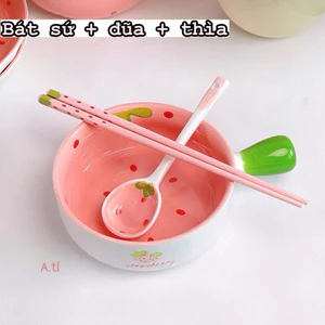 Bát Sứ Dâu Tây Kèm Đũa + Thìa Siêu Xinh